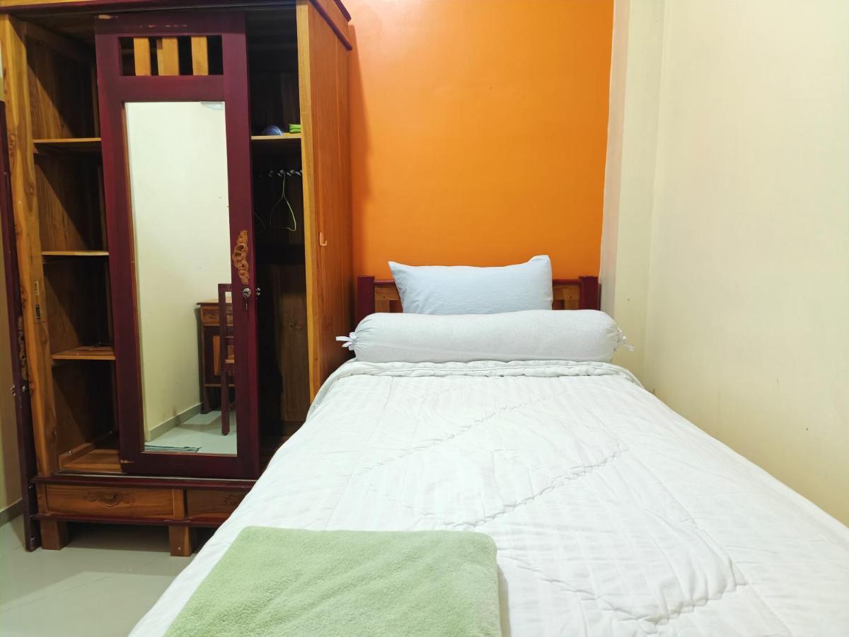 Balqies Homestay Syariah Makassar Mitra Reddoorz Eksteriør bilde